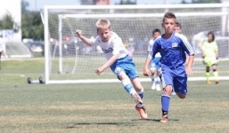 Video: 'Zidane nhí' khiến đối thủ lác mắt tại giải MIC 2016